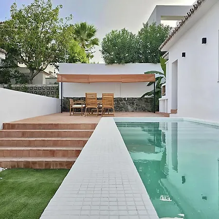 Villa Centre